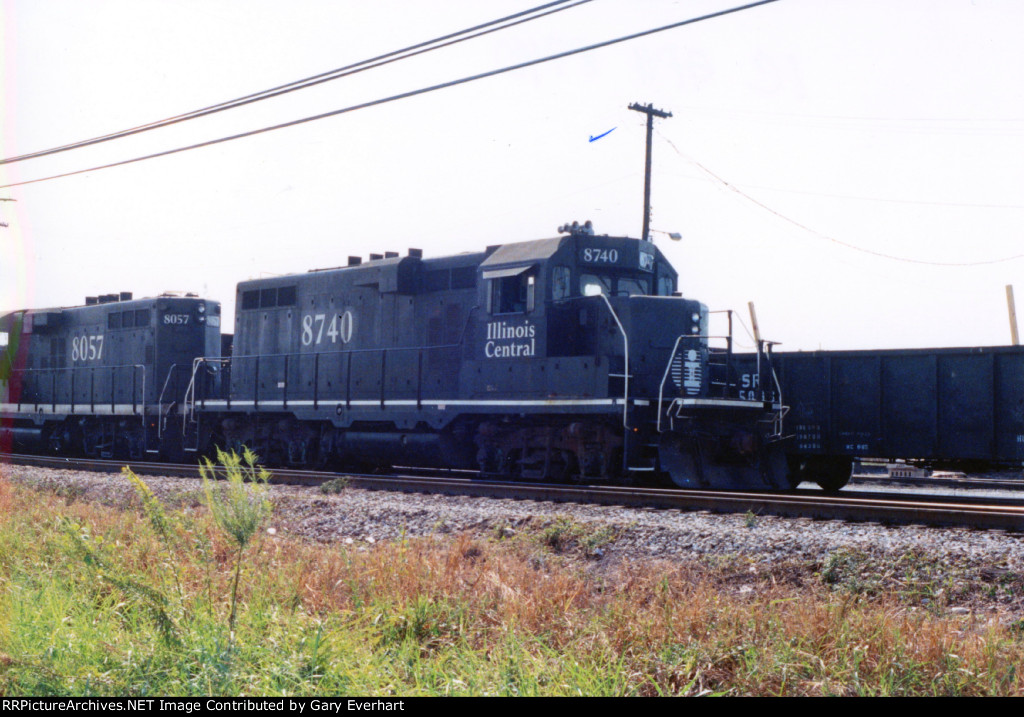 IC GP11 #8740 - Illinois Central